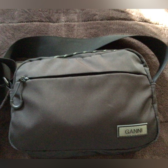 GANNI Mini Nylon Crossbody Bag - Picture 4 of 8